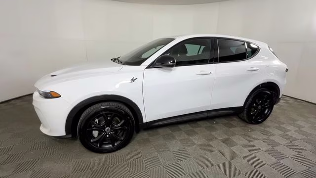 2024 Q Ball Dodge Hornet R/T AWD SUV