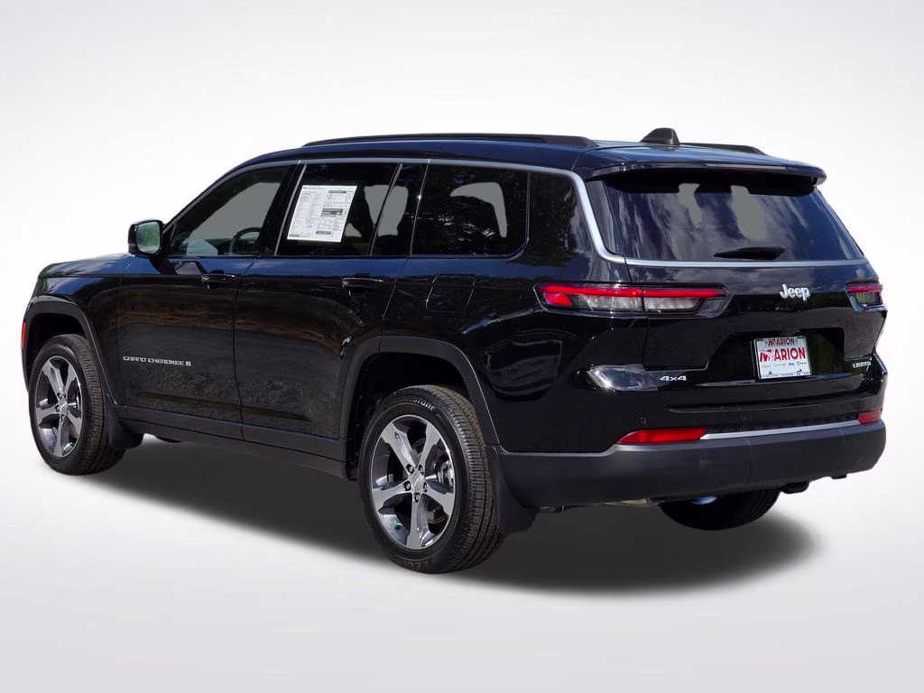 2026 Diamond Black Crystal Pearlcoat Jeep Grand Cherokee L Limited 4X4 SUV