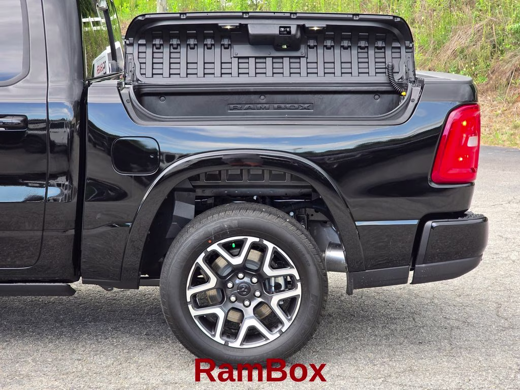 2026 Diamond Black Crystal Pearlcoat Ram 1500 Laramie 4X4 Truck