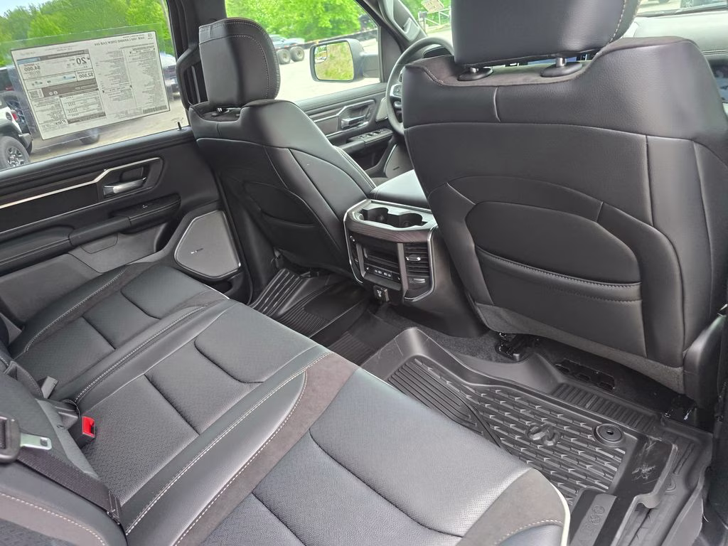 2026 Diamond Black Crystal Pearlcoat Ram 1500 Laramie 4X4 Truck