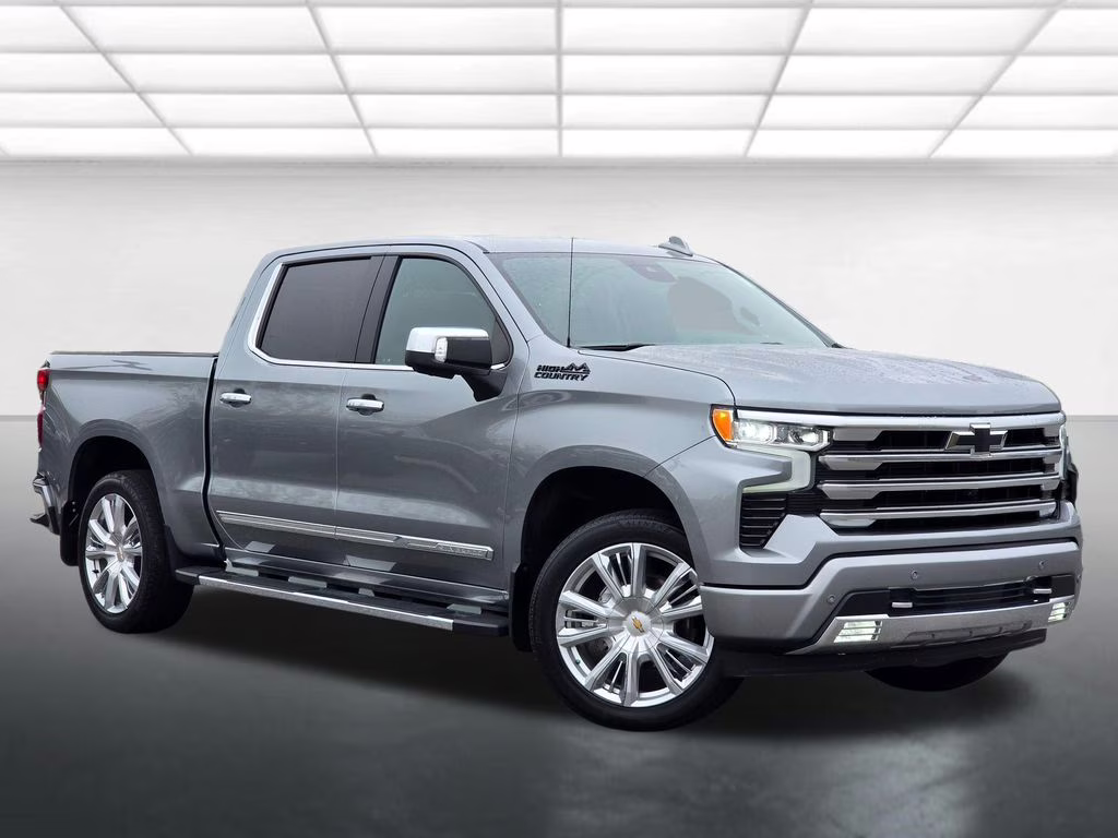 2024 Sterling Gray Metallic Chevrolet Silverado 1500 High Country 4X4 Truck