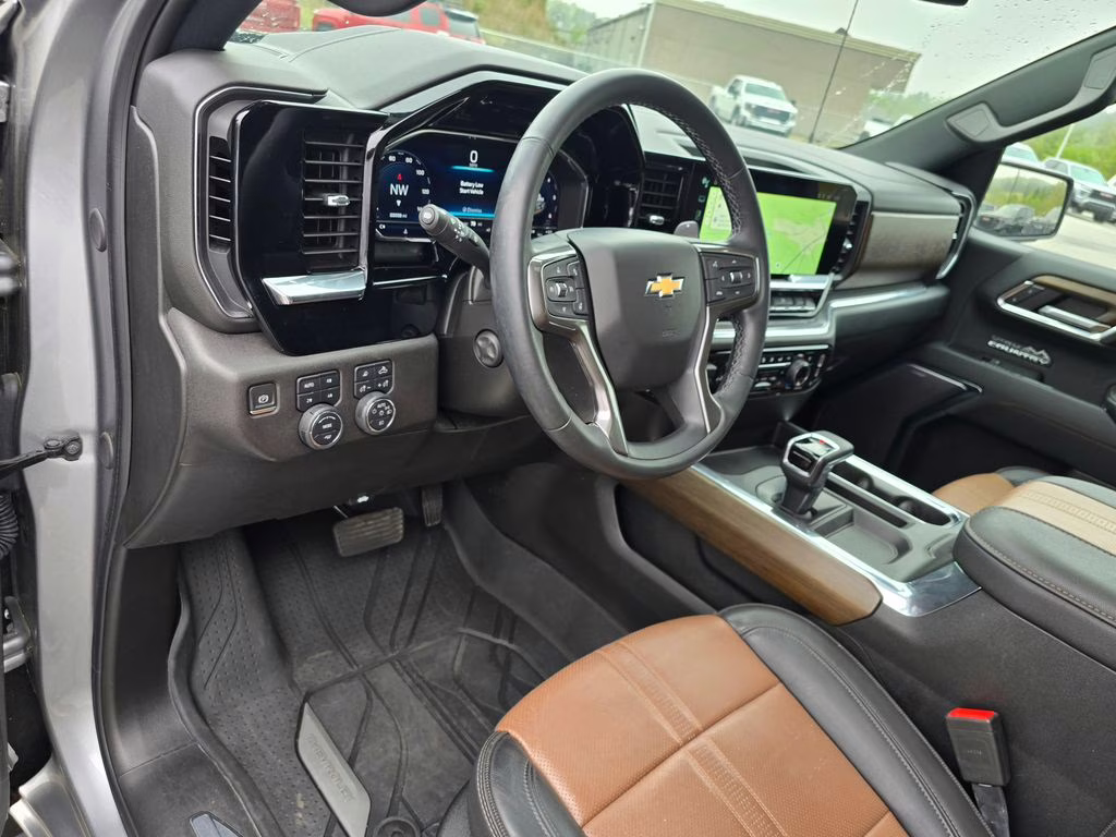 2024 Sterling Gray Metallic Chevrolet Silverado 1500 High Country 4X4 Truck