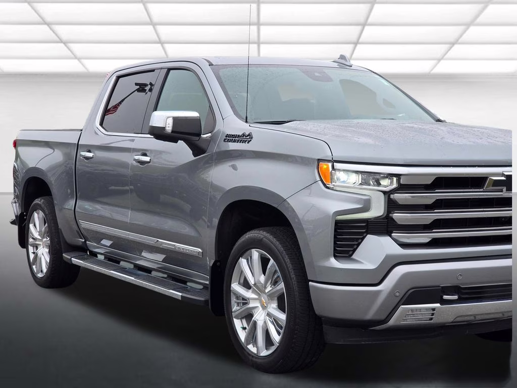 2024 Sterling Gray Metallic Chevrolet Silverado 1500 High Country 4X4 Truck