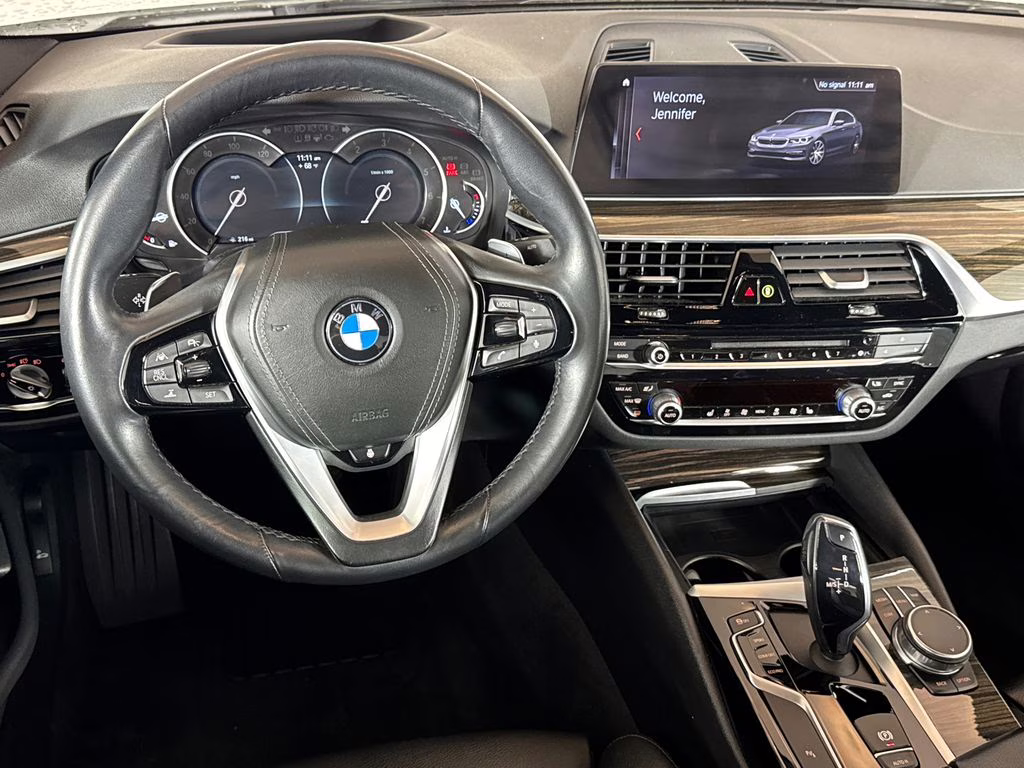 2019 Mineral White Metallic BMW 5 Series 540i RWD Sedan