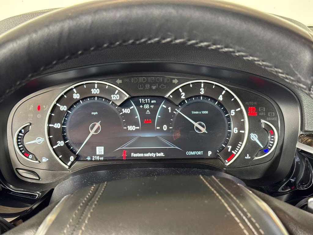 2019 Mineral White Metallic BMW 5 Series 540i RWD Sedan