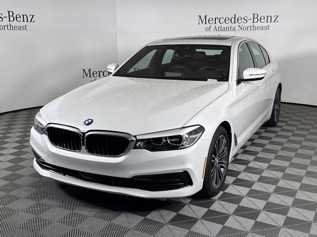 2019 Mineral White Metallic BMW 5 Series 540i RWD Sedan
