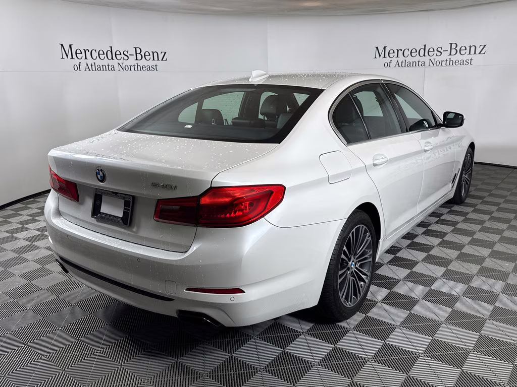 2019 Mineral White Metallic BMW 5 Series 540i RWD Sedan