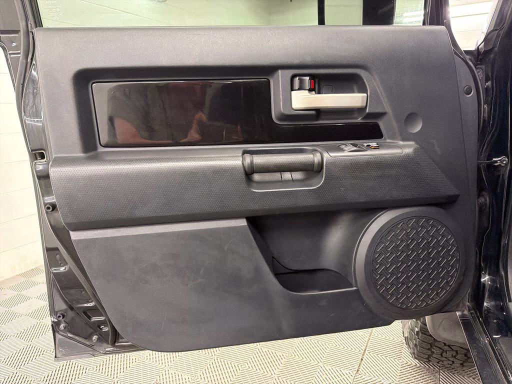 2009 Black Toyota FJ Cruiser Base RWD SUV