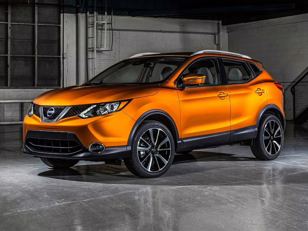 2019 Scarlet Ember Tintcoat Nissan Rogue Sport SV FWD SUV