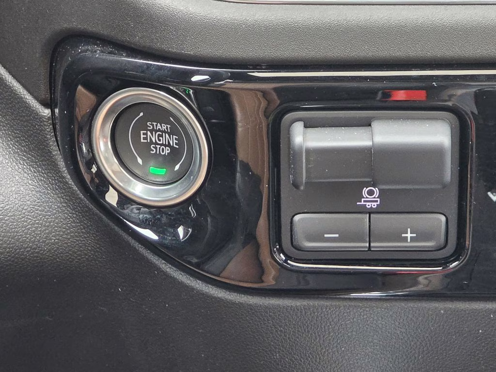 2024 Sterling Gray Metallic Chevrolet Silverado 1500 High Country 4X4 Truck