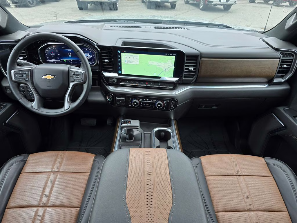 2024 Sterling Gray Metallic Chevrolet Silverado 1500 High Country 4X4 Truck