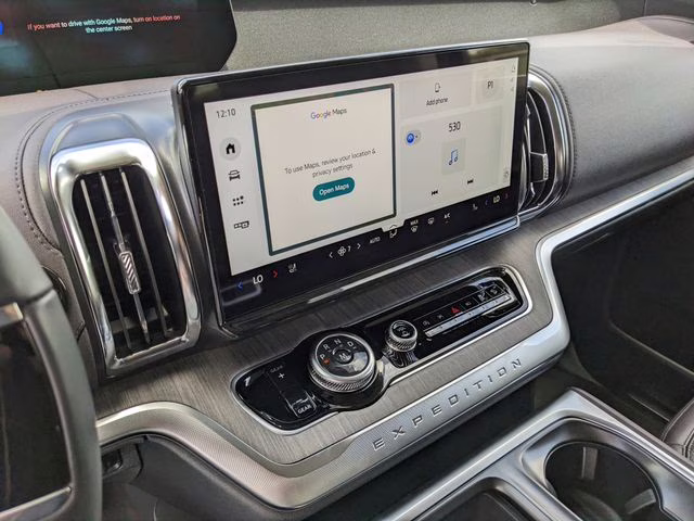 2026 Glacier Gray Metallic Tri-Coat Ford Expedition Platinum 4X4 SUV