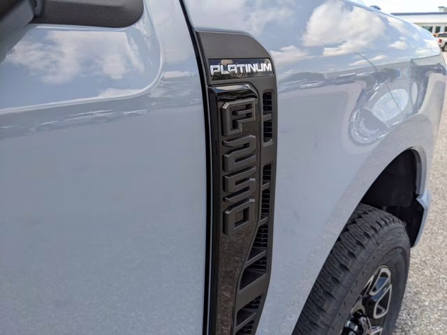 2026 Glacier Gray Metallic Tri-Coat Ford Super Duty F-250 SRW Platinum 4X4 Truck
