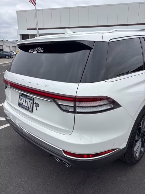 2024 Pristine White Metallic Tri-Coat Lincoln Aviator Reserve AWD SUV