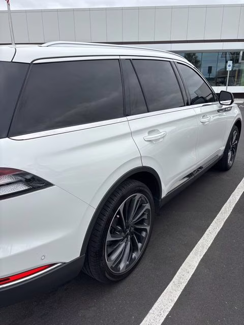 2024 Pristine White Metallic Tri-Coat Lincoln Aviator Reserve AWD SUV