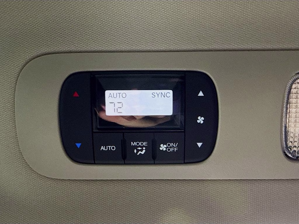 2026 Platinum White Pearl Honda Odyssey EX-L FWD Van