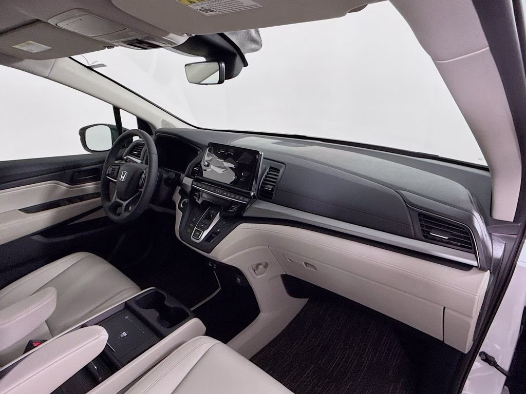 2026 Platinum White Pearl Honda Odyssey EX-L FWD Van