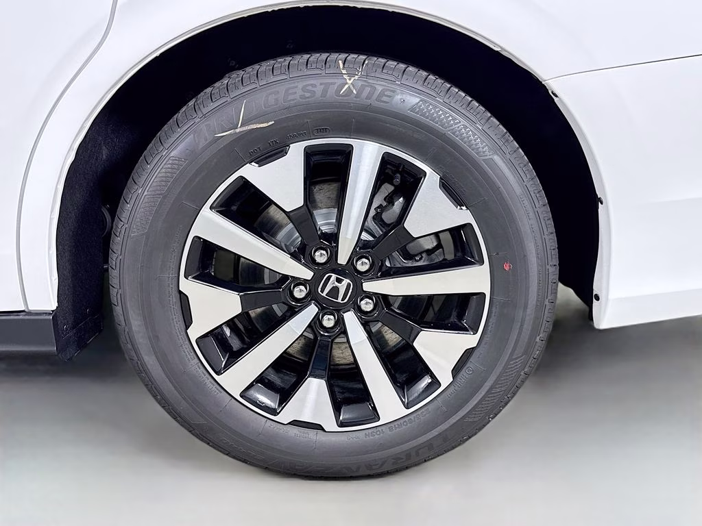 2026 Platinum White Pearl Honda Odyssey EX-L FWD Van