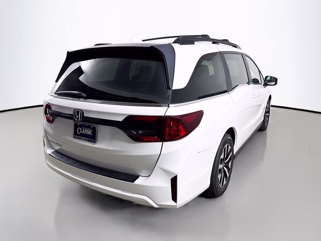 2026 Platinum White Pearl Honda Odyssey EX-L FWD Van