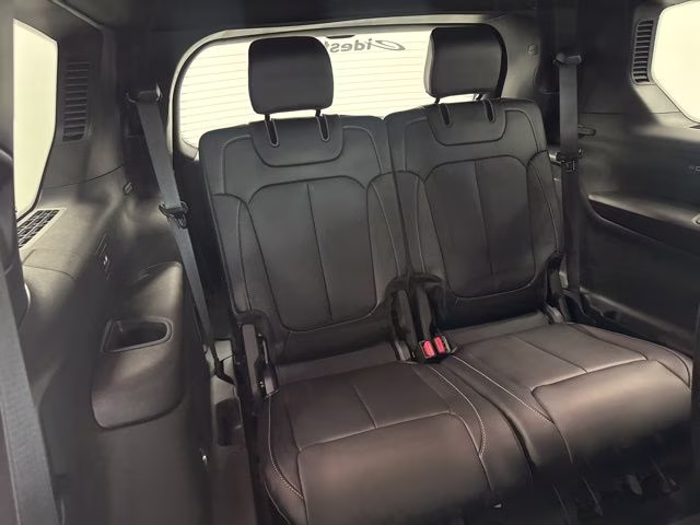 2026 Diamond Black Crystal Pearlcoat Jeep Grand Cherokee L Limited 4X4 SUV