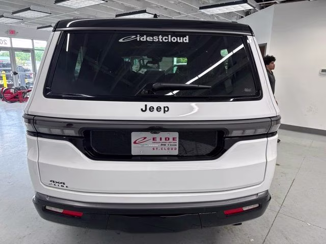 2026 Bright White Clearcoat Jeep Grand Wagoneer Summit Reserve 4X4 SUV