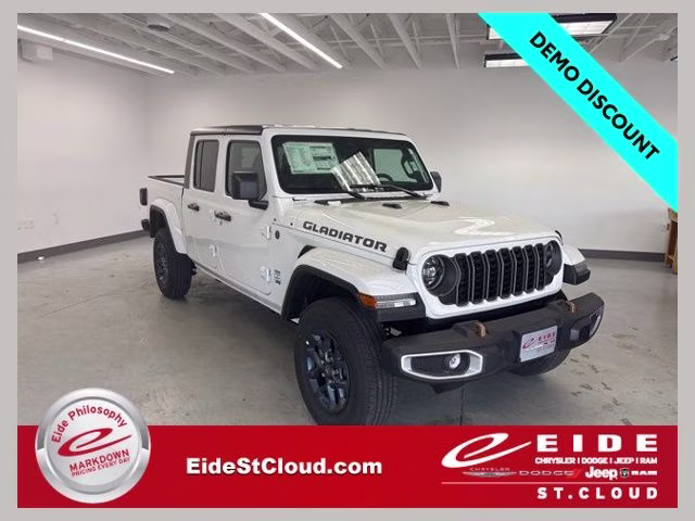 2026 Bright White Clearcoat Jeep Gladiator 85th Anniversary Edition 4X4 Truck