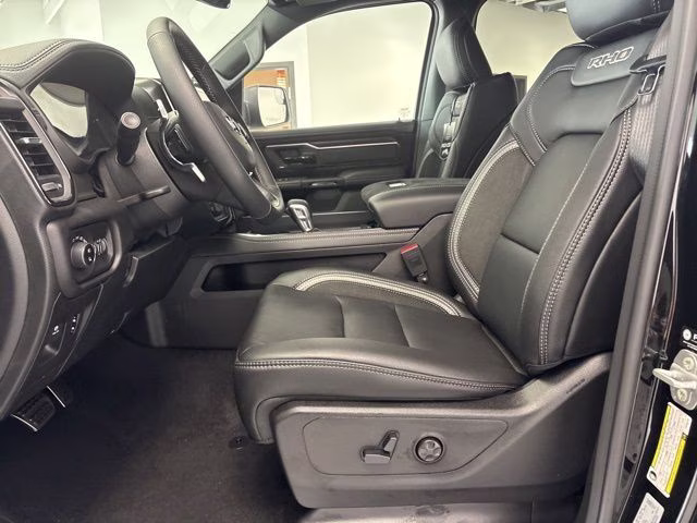 2026 Diamond Black Crystal Pearlcoat Ram 1500 RHO 4X4 Truck