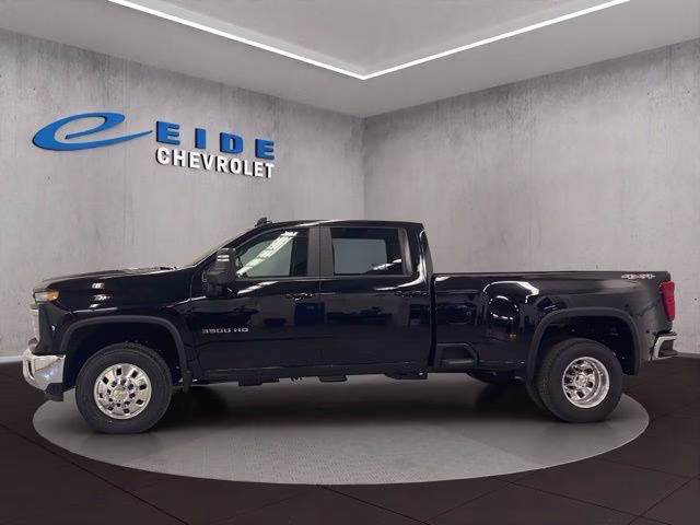 2026 Chevrolet Silverado 3500 HD LT - Photo 11