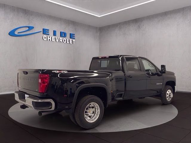 2026 Chevrolet Silverado 3500 HD LT - Photo 14