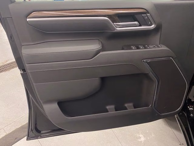 2026 Chevrolet Silverado 3500 HD LT - Photo 24