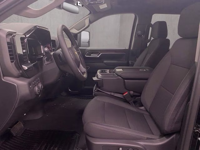 2026 Chevrolet Silverado 3500 HD LT - Photo 7