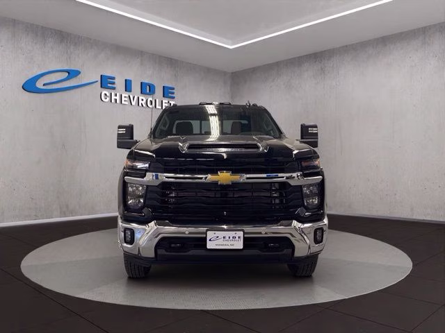 2026 Chevrolet Silverado 3500 HD LT - Photo 9