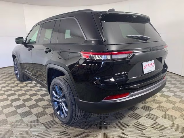2026 Diamond Black Crystal Pearlcoat Jeep Grand Cherokee 85th Anniversary Edition 4X4 SUV