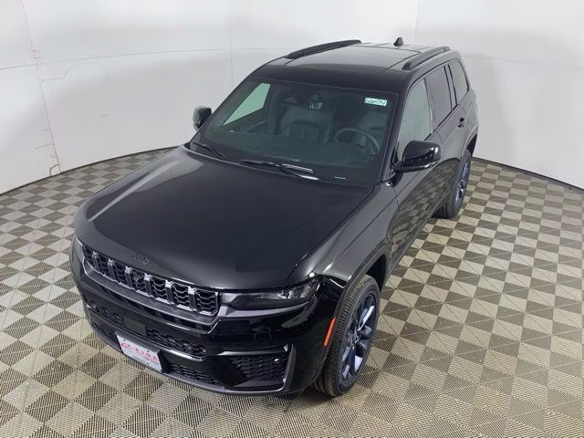 2026 Diamond Black Crystal Pearlcoat Jeep Grand Cherokee 85th Anniversary Edition 4X4 SUV