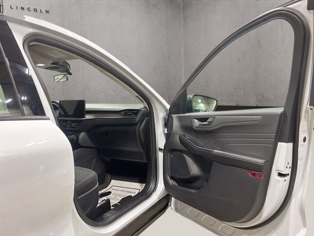 2025 Space Silver Metallic Ford Escape Active AWD SUV