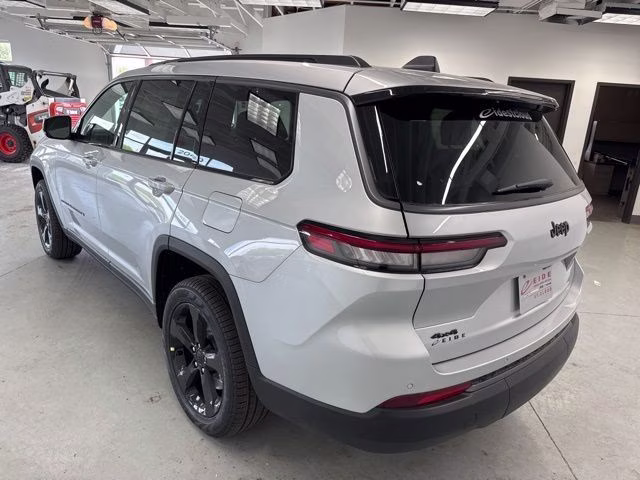 2026 Silver Zynith Jeep Grand Cherokee L Limited 4X4 SUV