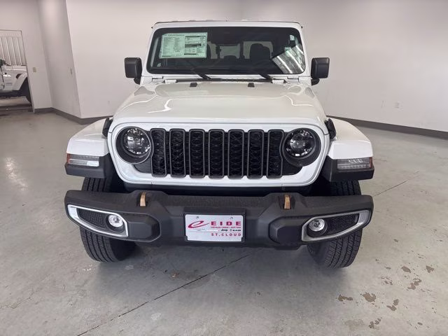 2026 Bright White Clearcoat Jeep Gladiator 85th Anniversary Edition 4X4 Truck