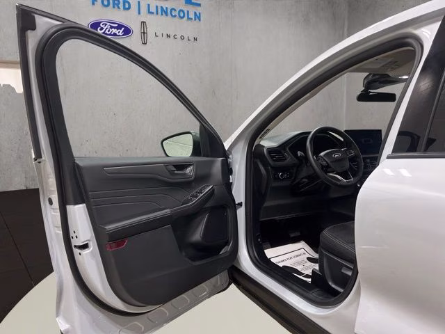 2025 Space Silver Metallic Ford Escape Active AWD SUV