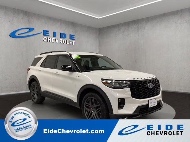 2025 White Metallic Ford Explorer ST-Line 4X4 SUV