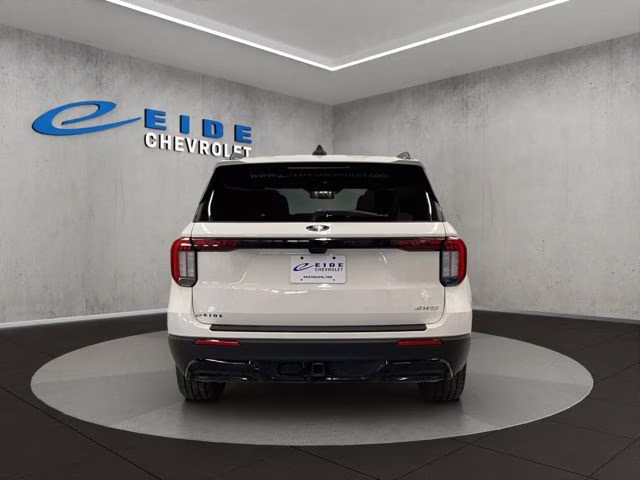 2025 White Metallic Ford Explorer ST-Line 4X4 SUV