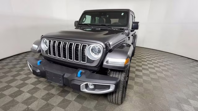 2024 Granite Crystal Metallic Clearcoat Jeep Wrangler Sahara 4xe 4X4 SUV