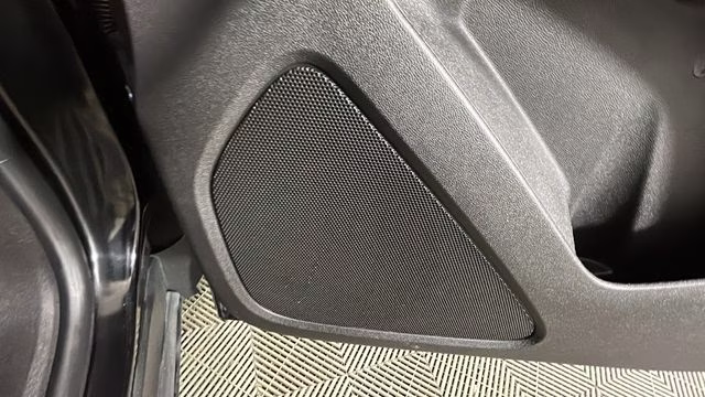 2022 Mosaic Black Metallic Chevrolet Equinox LS FWD SUV