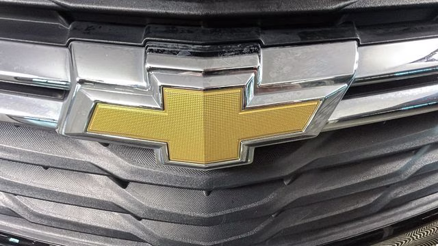 2022 Mosaic Black Metallic Chevrolet Equinox LS FWD SUV