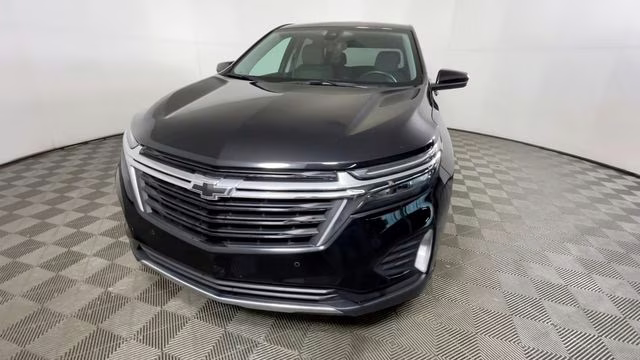 2024 Mosaic Black Metallic Chevrolet Equinox LT FWD SUV
