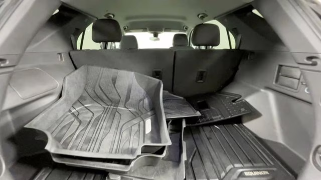 2024 Mosaic Black Metallic Chevrolet Equinox LT FWD SUV