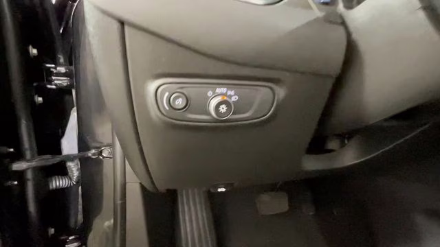 2024 Mosaic Black Metallic Chevrolet Equinox LT FWD SUV