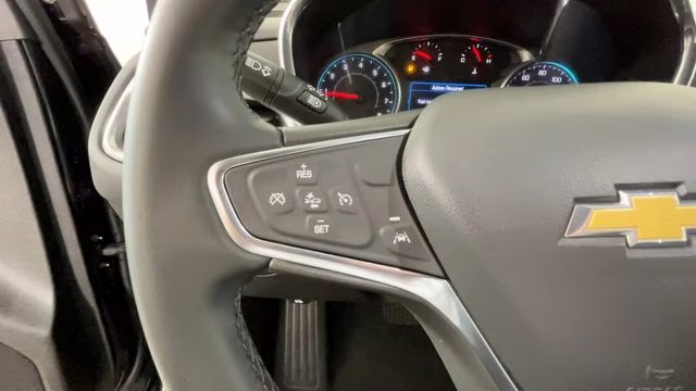 2024 Mosaic Black Metallic Chevrolet Equinox LT FWD SUV