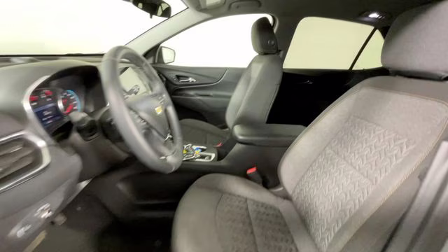 2024 Sterling Gray Metallic Chevrolet Equinox LT FWD SUV