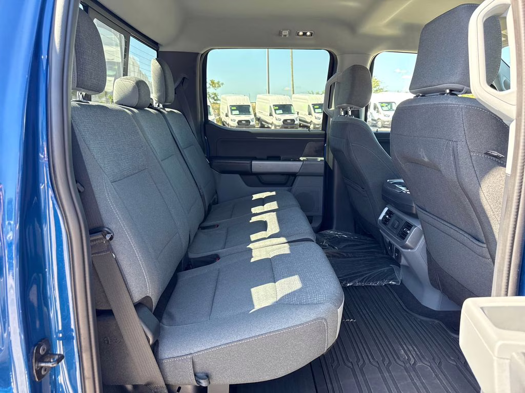 2025 Atlas Blue Metallic Ford F-150 XLT 4X4 Truck