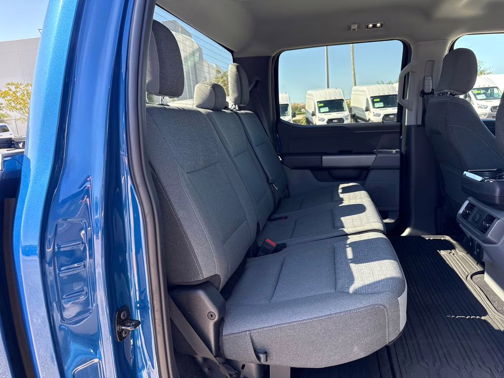 2025 Atlas Blue Metallic Ford F-150 XLT 4X4 Truck